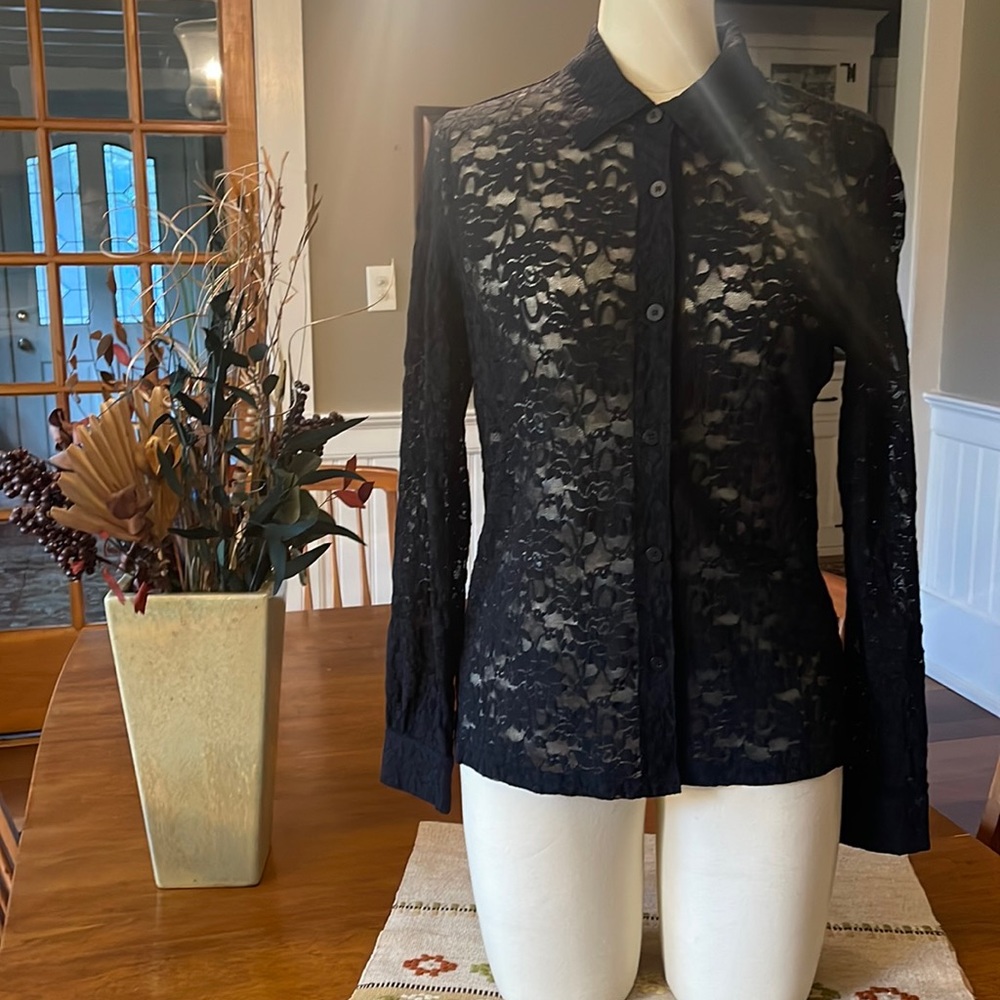 SEE-THRU LACE  BLOUSE BLACK Size 6